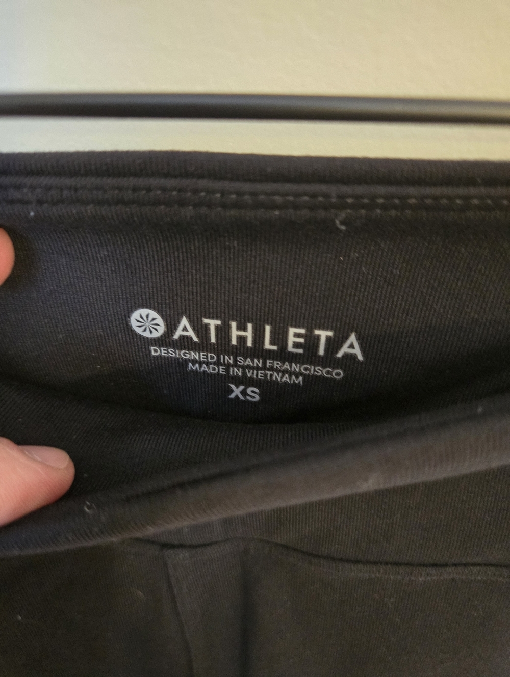 Athleta Black Velvet Panel Leggings High Rise Zip Pocket XS Yoga Luxe - Picture 3 of 8